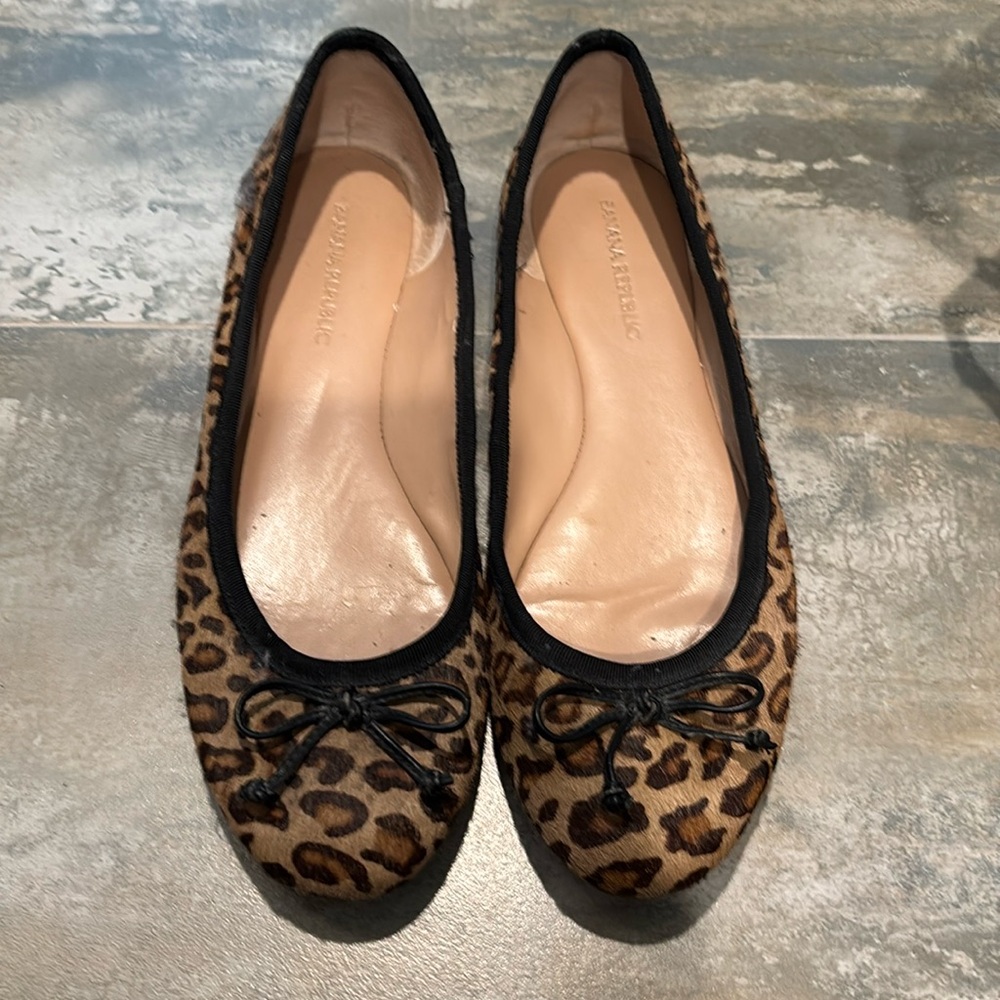 Banana Republic leopard ballet flats